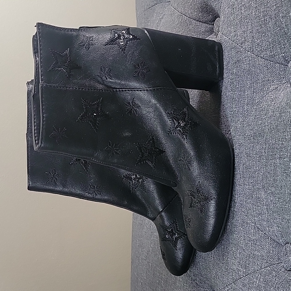 Kenneth Cole Reaction 8.5 Black Star Sequin Boot